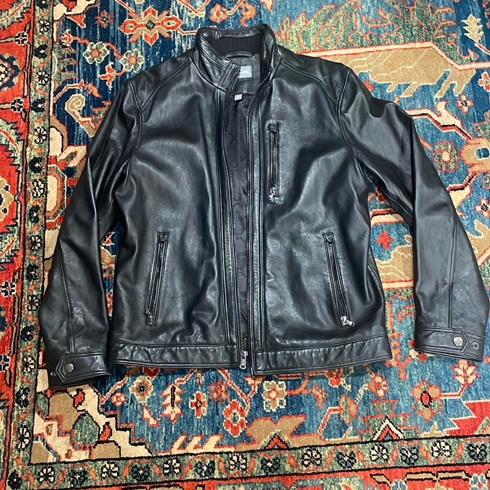 Michael Kors men’s L genuine leather jacket excellent condition
